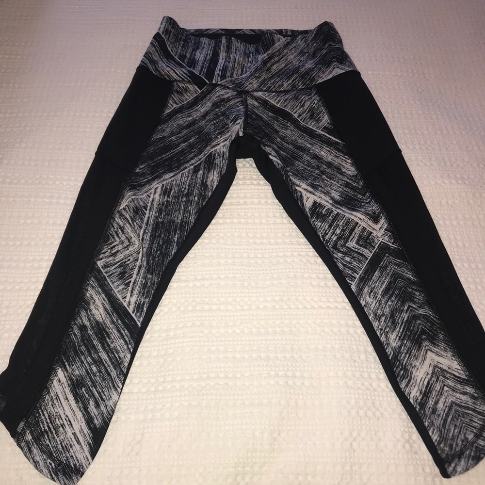 Lululemon Legging with mesh sides